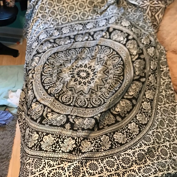 Tapestry - Picture 3 of 6